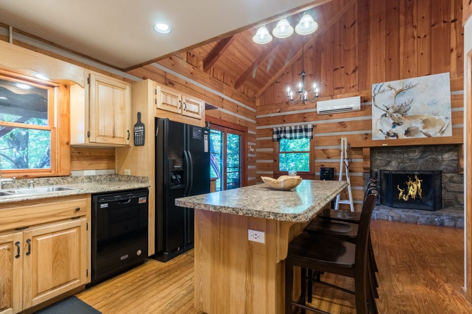 Kitchen includes pots, pans, and everything else you can imagine