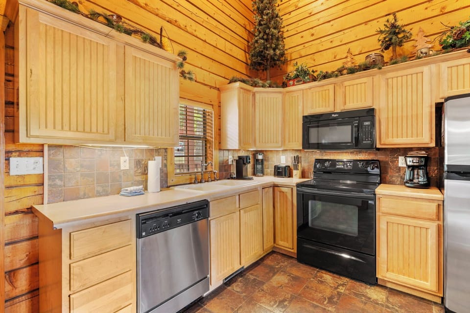 Full Kitchen