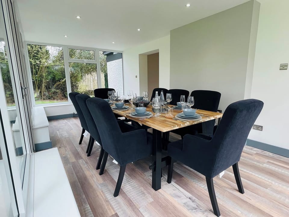 Dining room | Warren House Retreat, Maldon