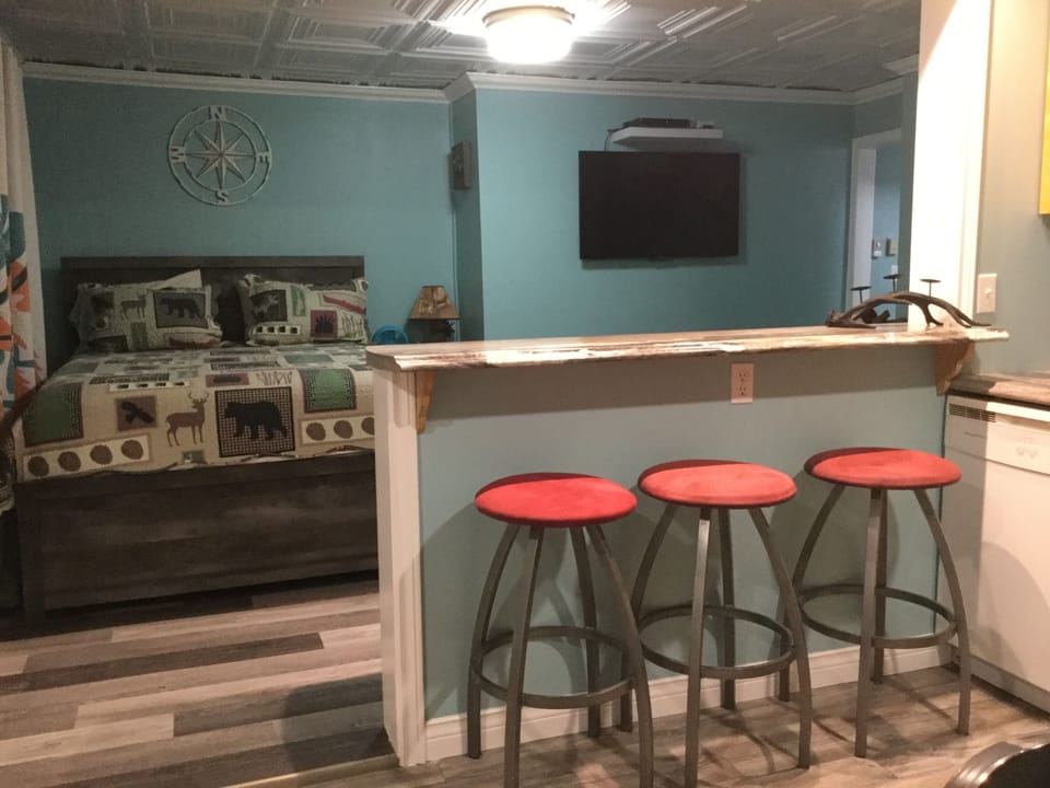 Hikers Suite  Private Hot Tub  <br>Cabot Trail, Pleasant Bay ,N.S. Bed and Breakfast in Nova Scotia