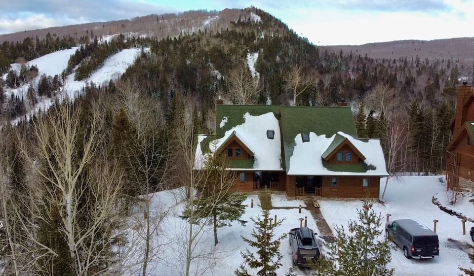 685 Moose Mountain Dr with Moose Mountain in the Background