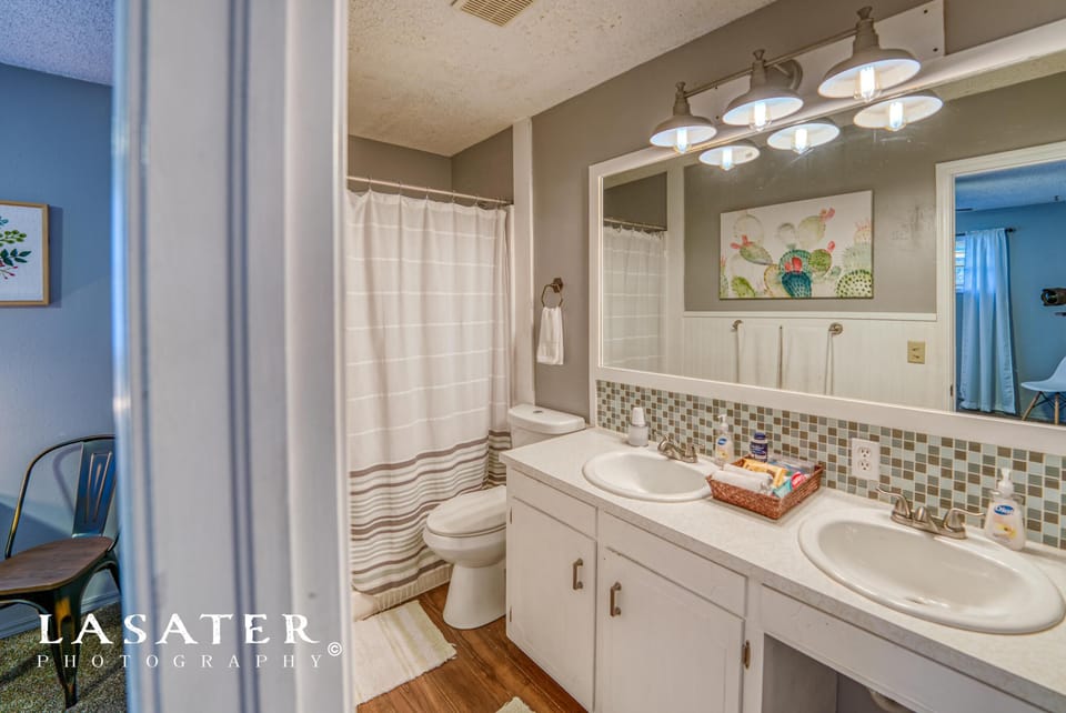 Master Bath with walk in shower