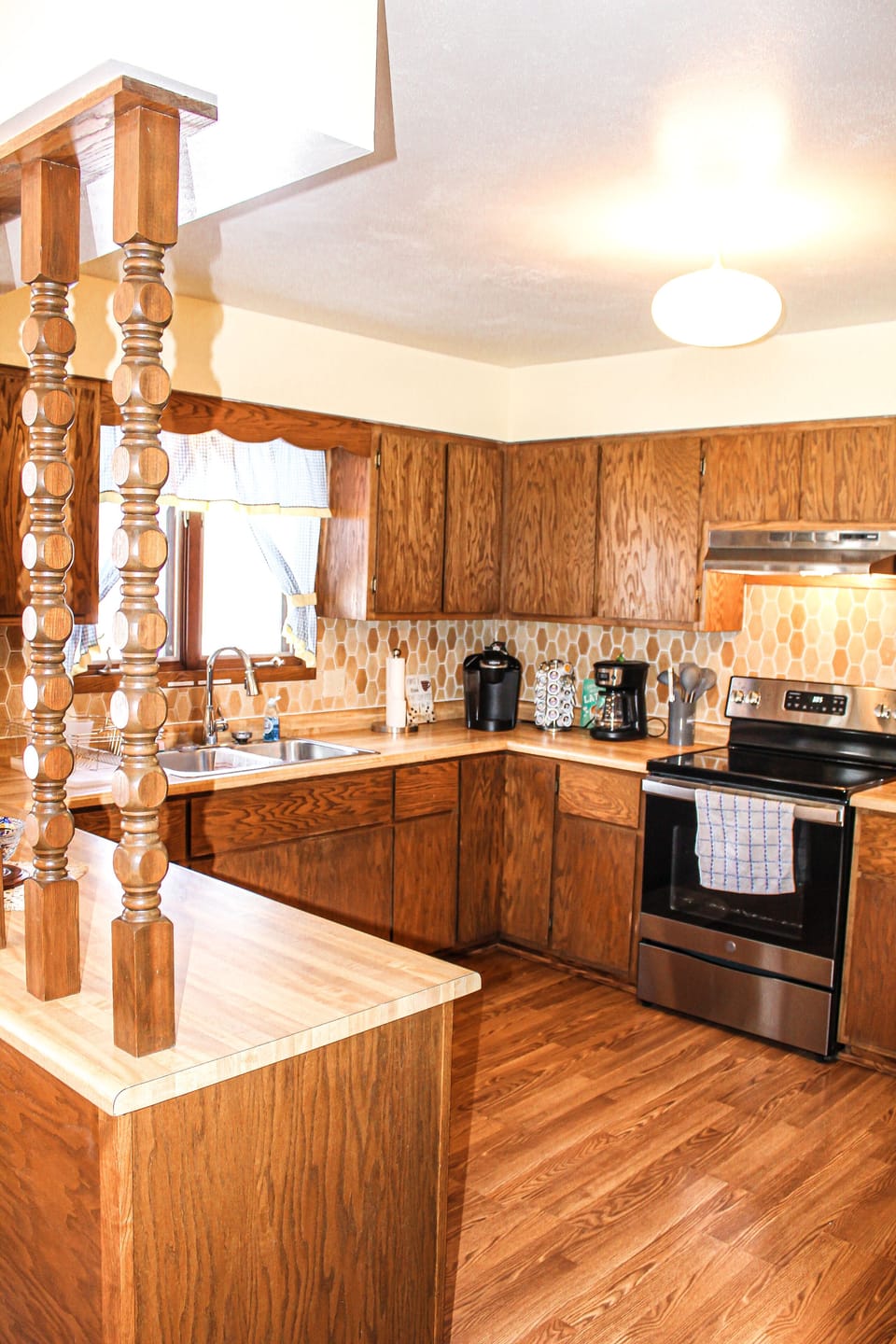 Fully stocked kitchen ready to cook up any meal.