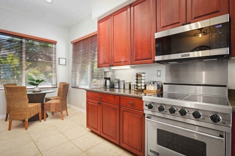 16944711090-1029