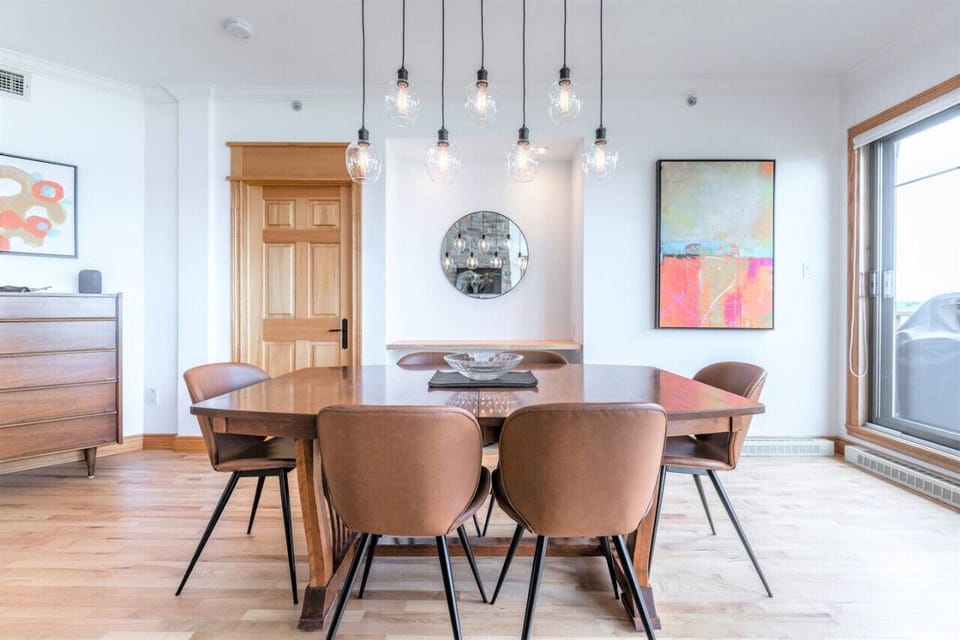 Altitude 168-9/Gorgeous upper floor Getaway
