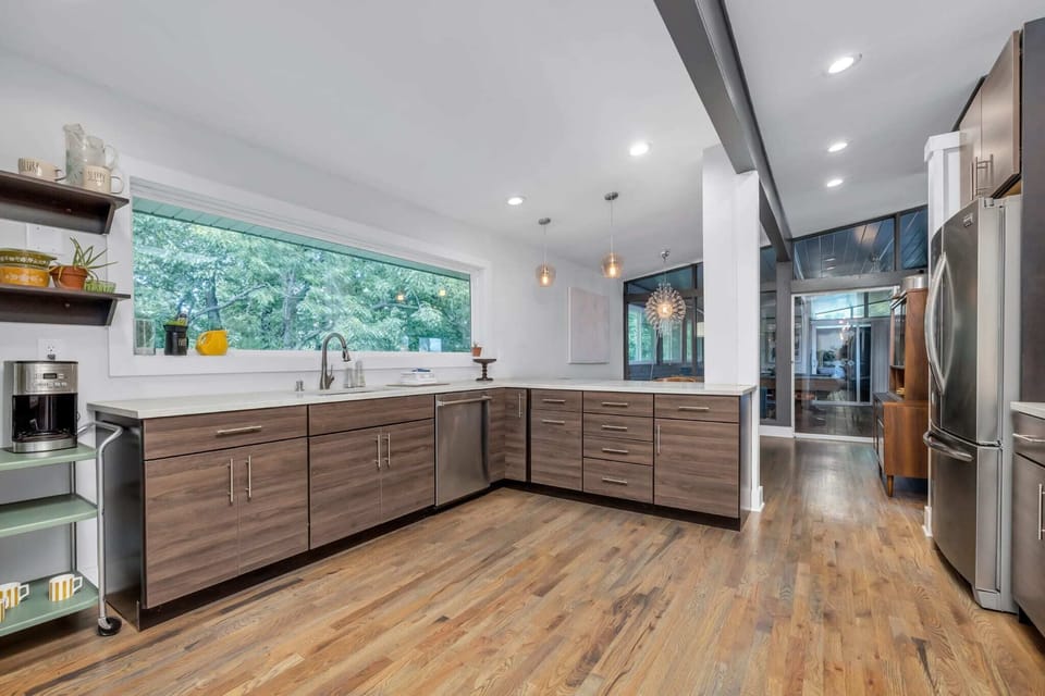 Kitchen - Ample counter space with a great view of the valley below