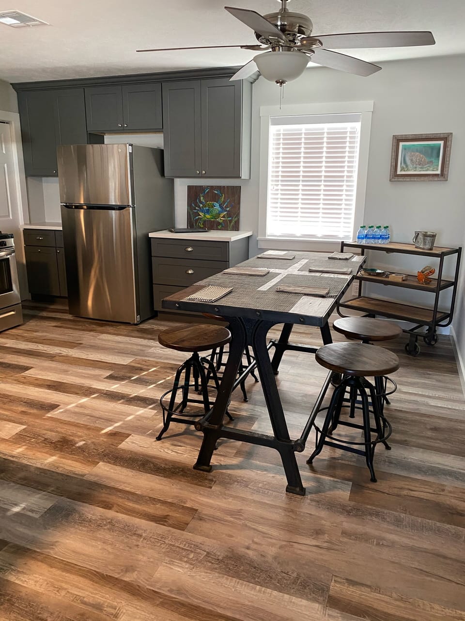 Eating area in kitchen