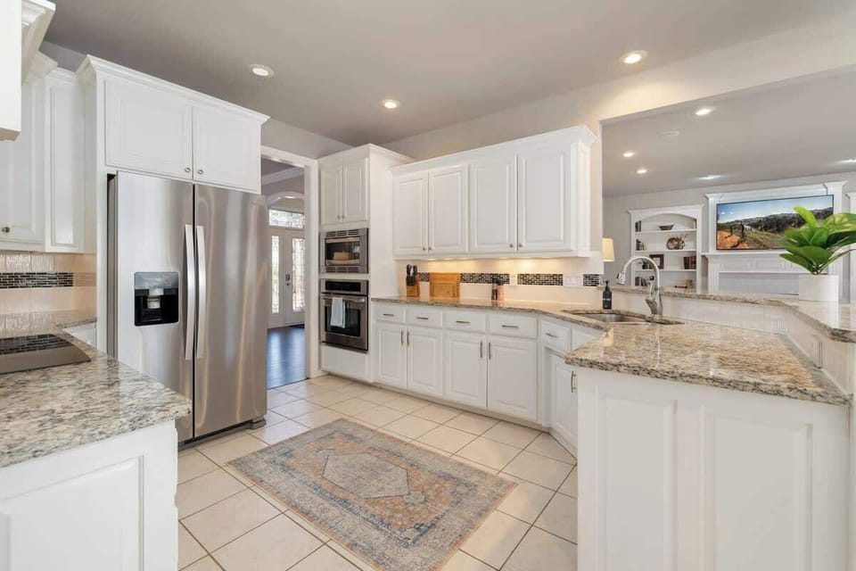 Our kitchen is fully equipped with all of the essentials you'll need to create your favorite dishes.