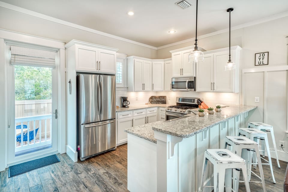 Beautiful kitchen with bar seating!