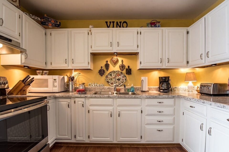 Kitchen with everything you need!