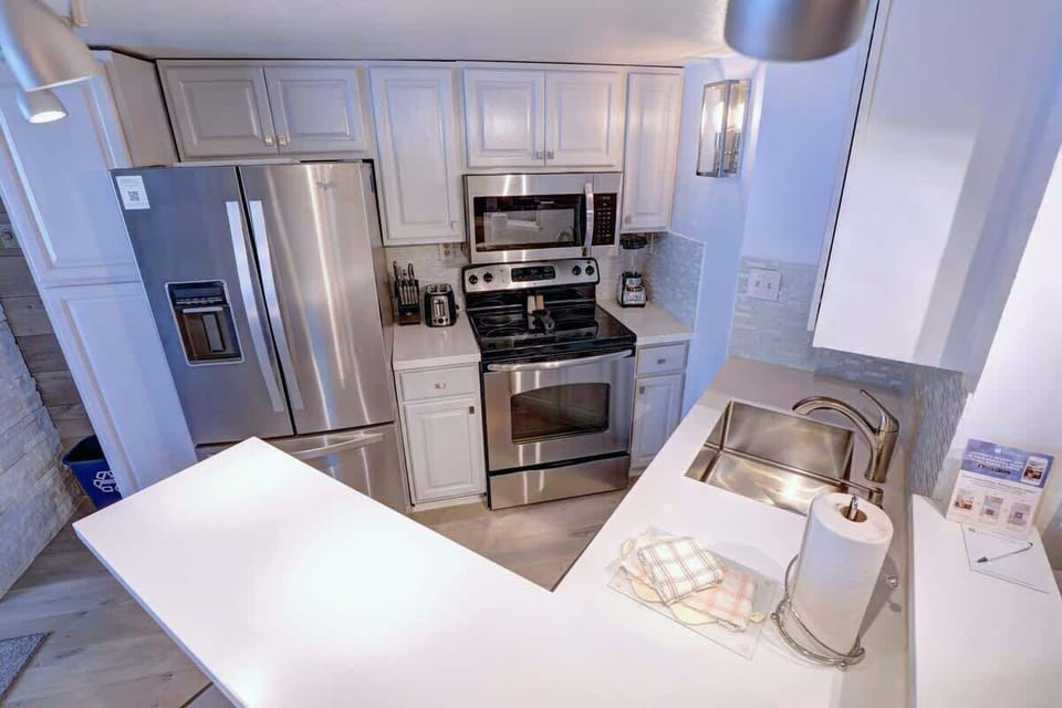 Fully Stocked Kitchen