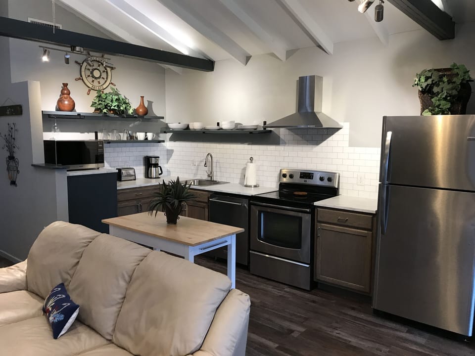 Open kitchen with easy access 