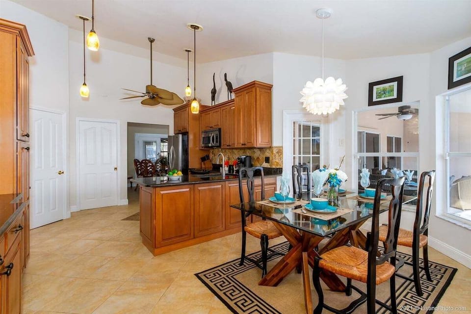 Kitchen and Dining Nook with Great Views of the Lanai and Patio