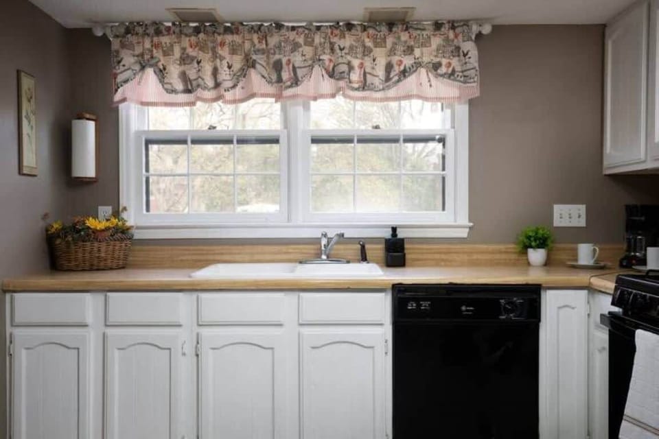 Kitchen sink