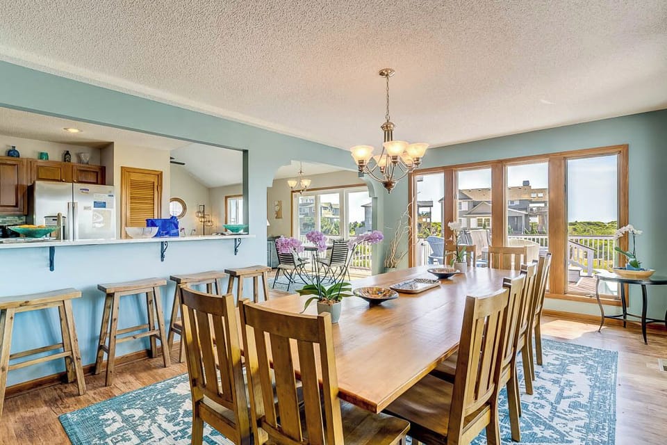 Second-Level Dining Room with Table (seats 12)