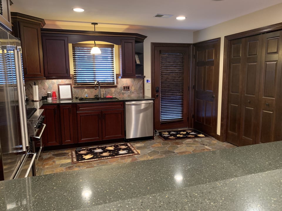 Front entrance is walk in from parking lot. No stairs