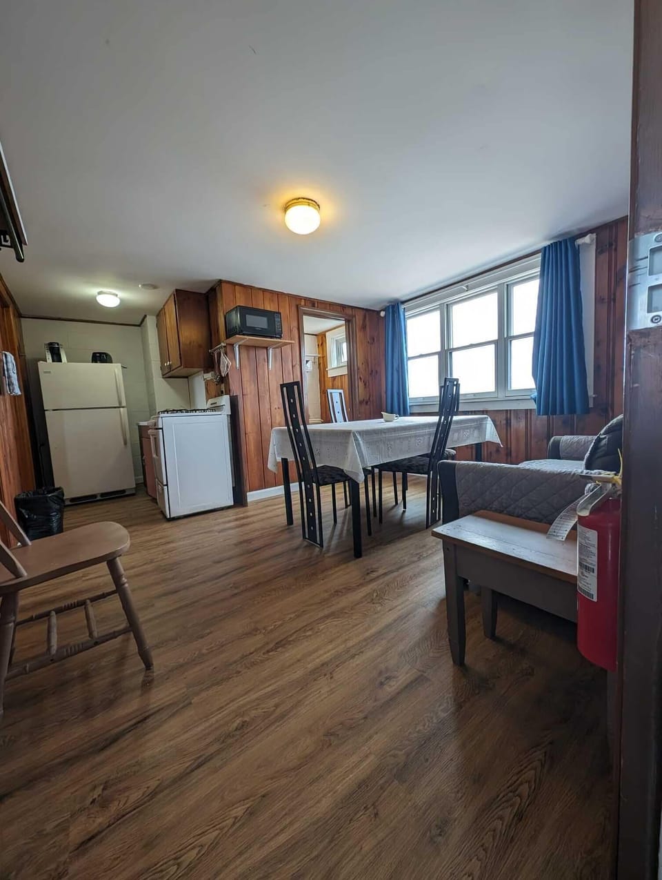 a9805387-4351-409b-bb7b-60c9bfbb3a0a