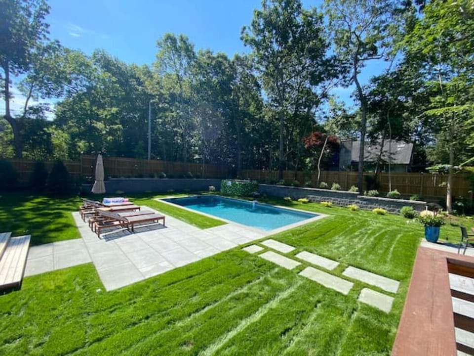 Heated Pool & Backyard