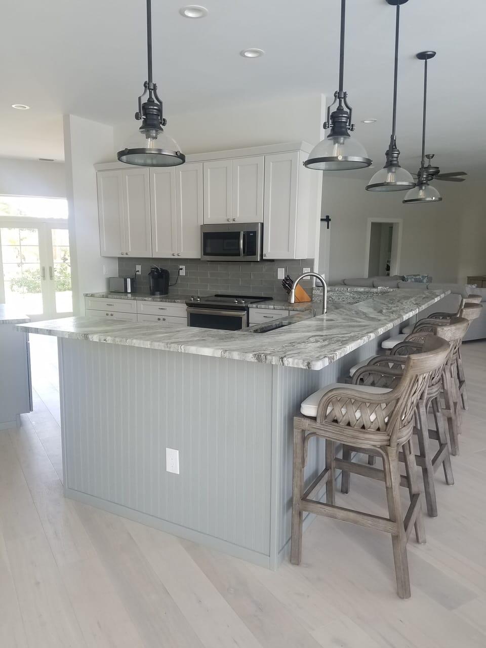 kitchen bar
