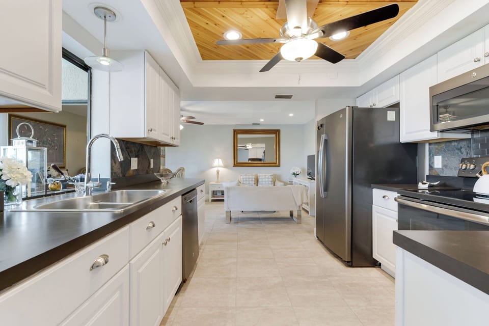 Vacation rental with full kitchen
