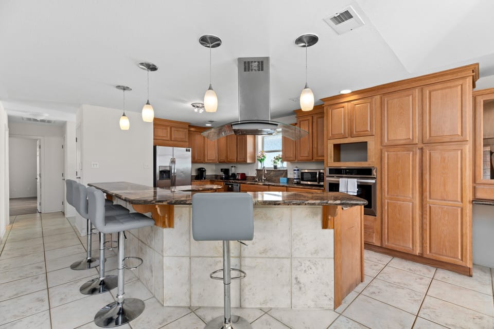 Spacious Kitchen!