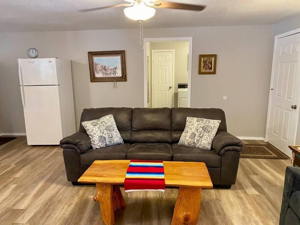 Cozy comfortable sitting area (2)