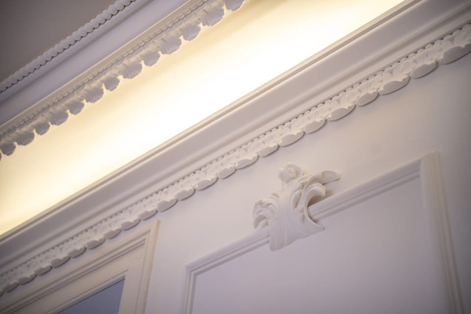 You will love this awe-inspiring environment with decorated ceilings and walls
