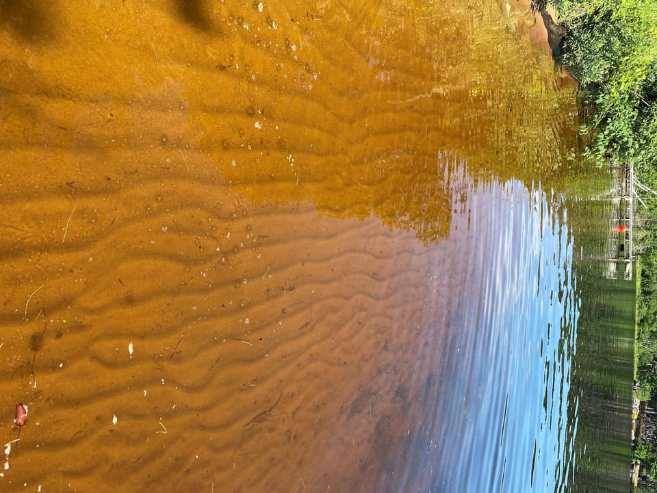 Perfect sandy lake bottom 