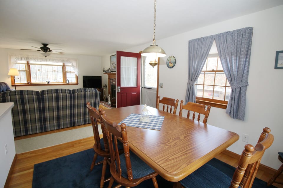 Dining area just off kitchen