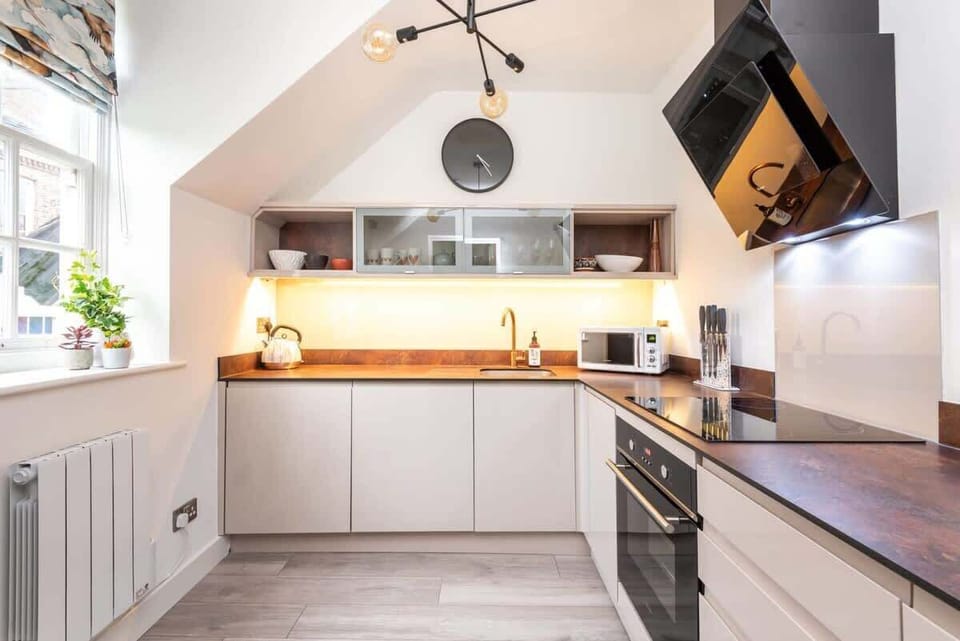 The Feversham, York - Host & Stay