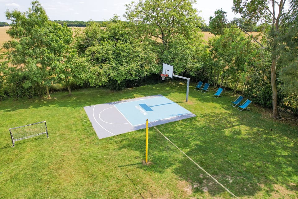 Sport court