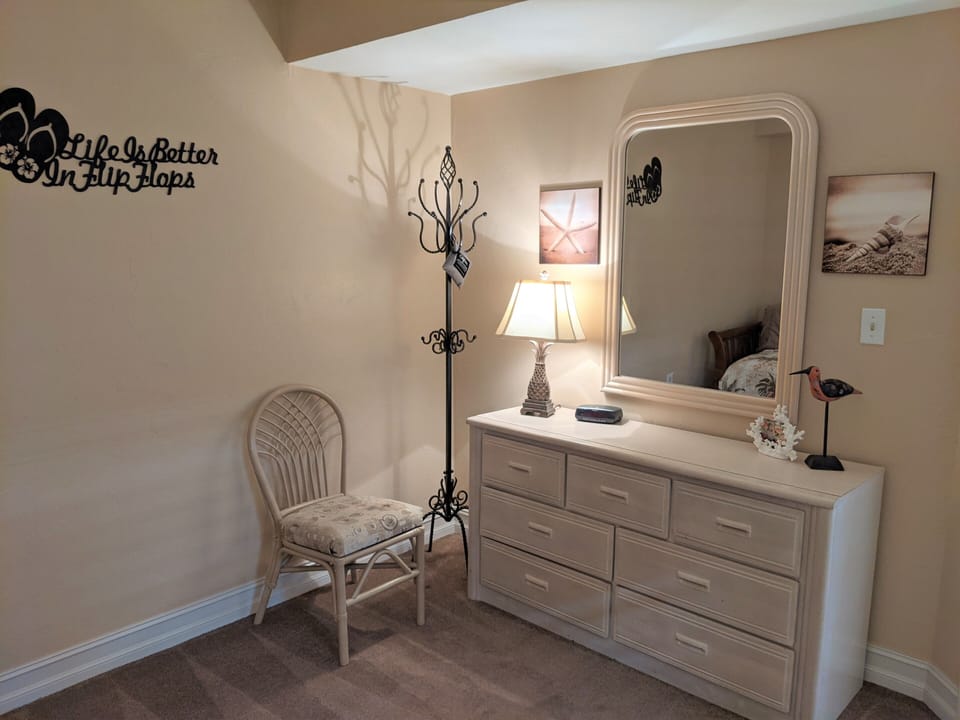 Life is Better in Flip Flops - dresser storage