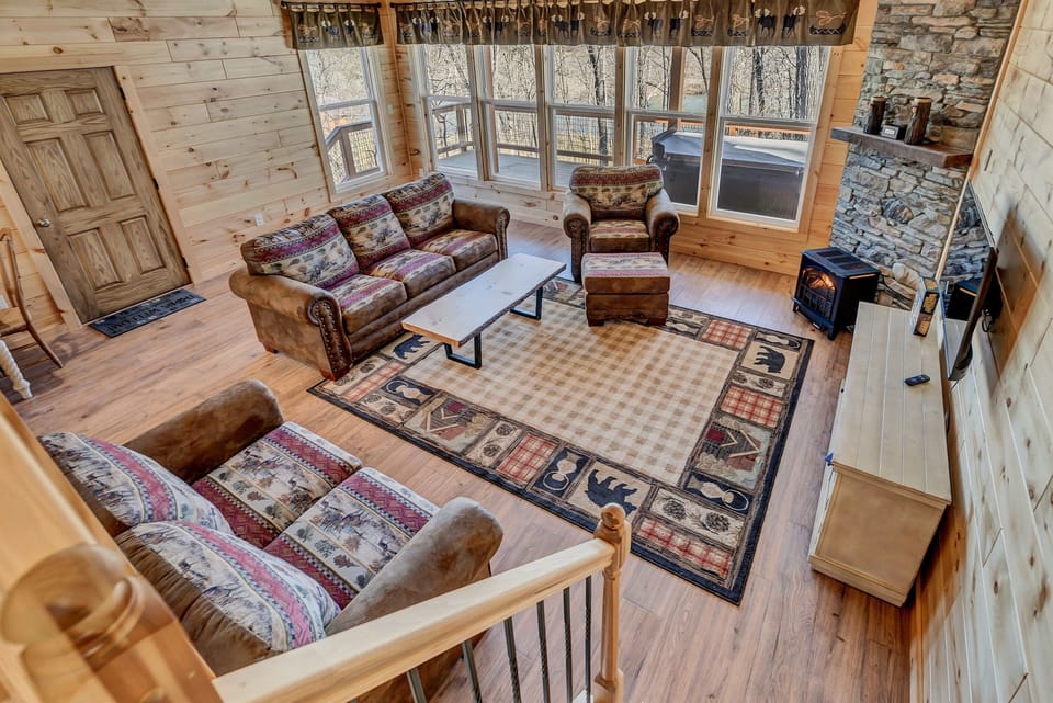 Spacious Living Room