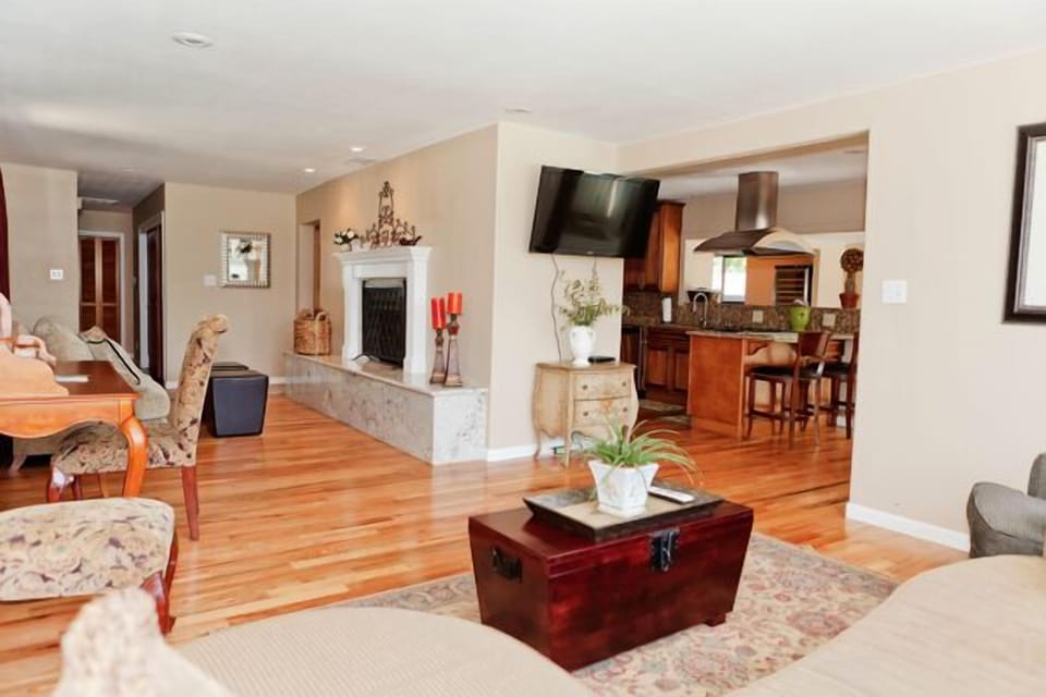Living Room with 42 inch flat screen