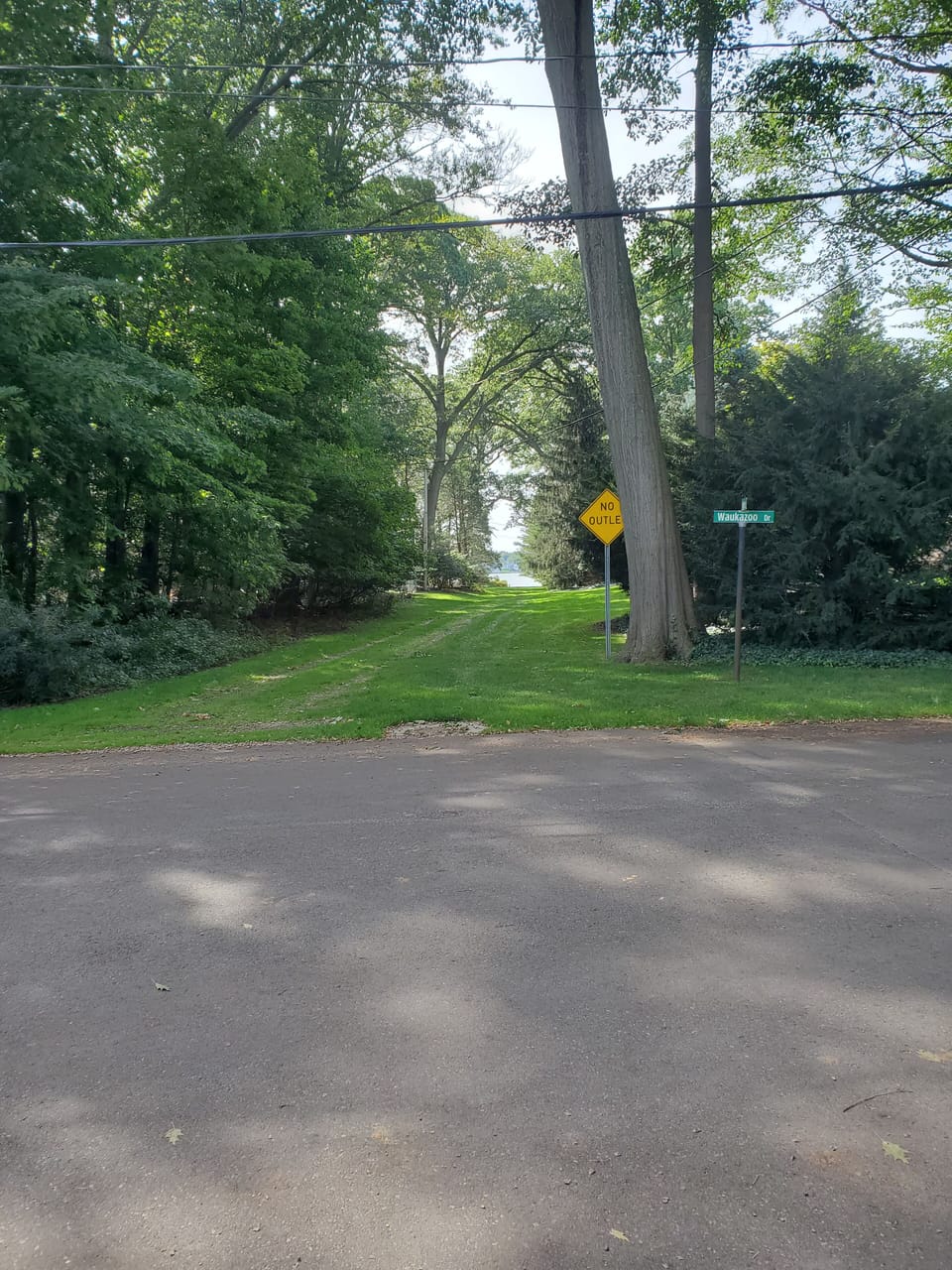 Walk to Lake Macatawa - here you can launch SUPs, kayaks, etc. 