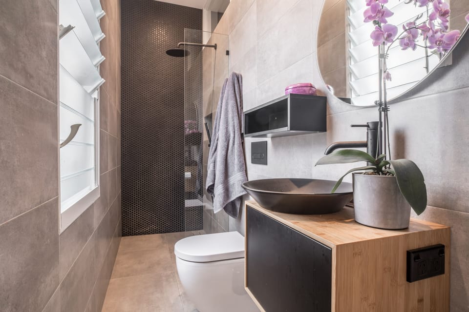 Private en-suite for Bedroom 2
