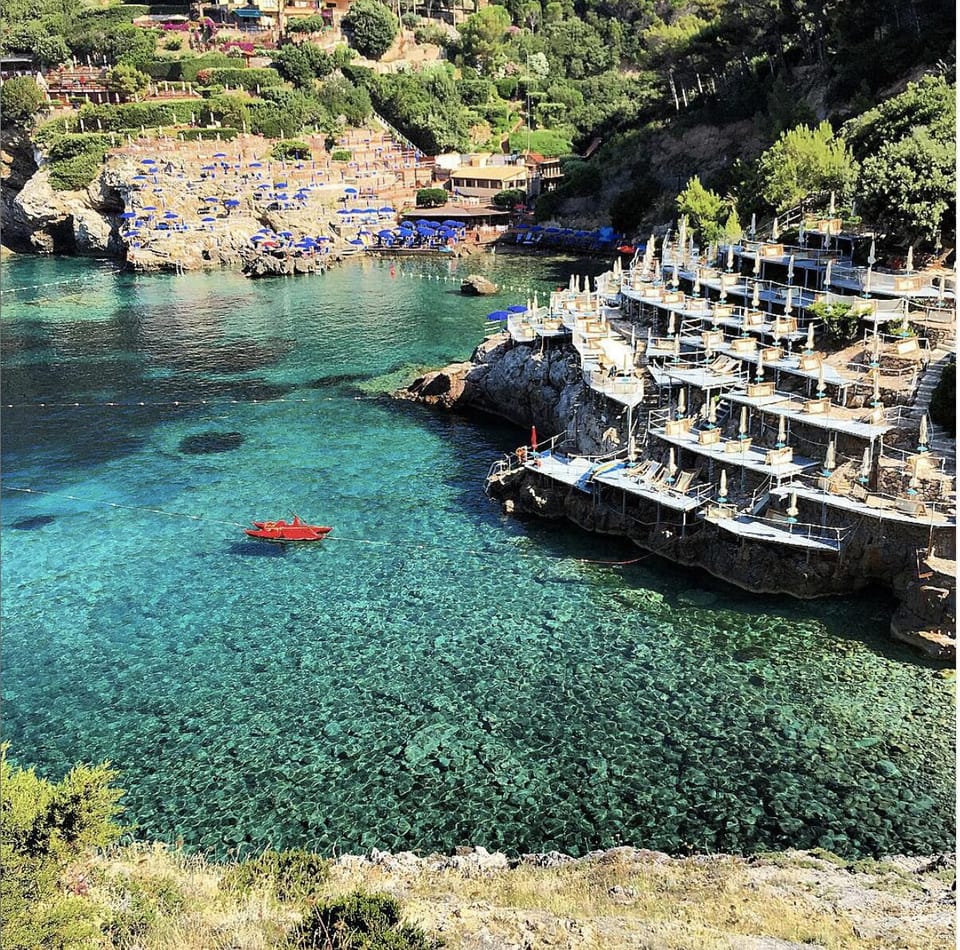 Lo stabilimento balneare incluso nell’affitto della villa