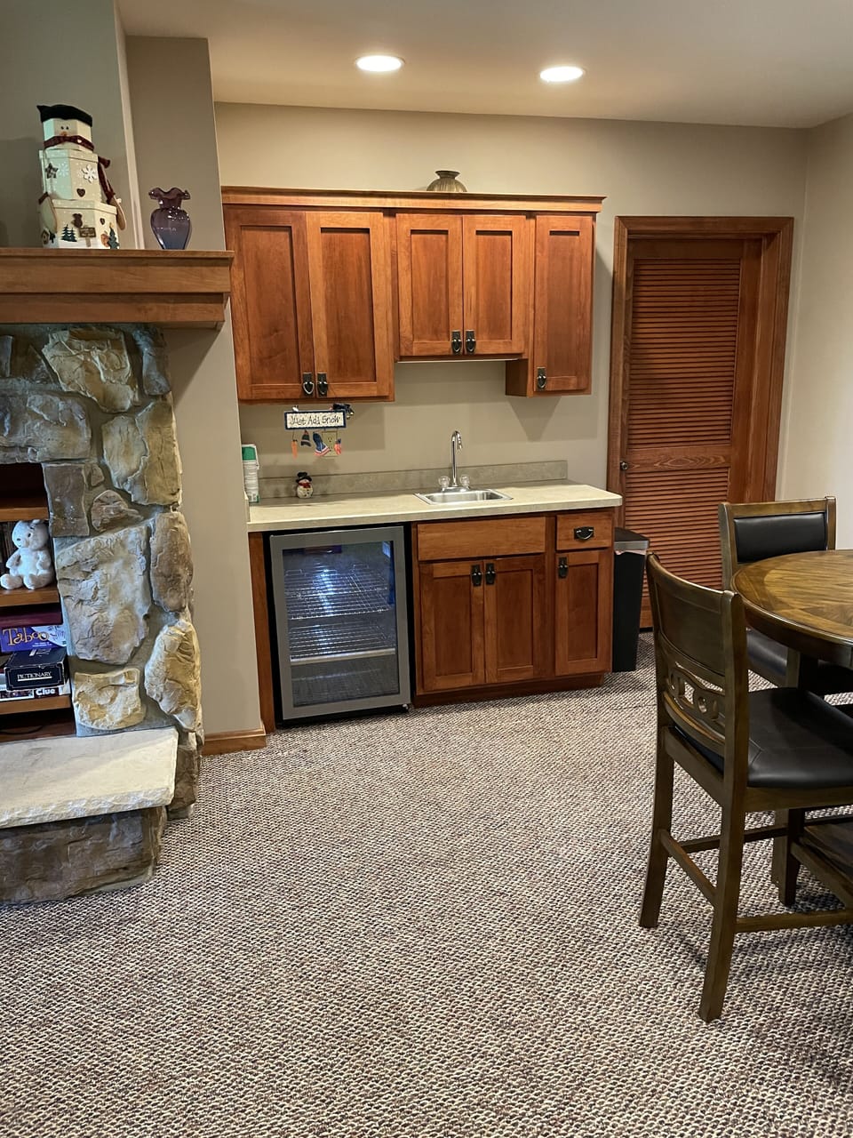 Game Room Wet Bar