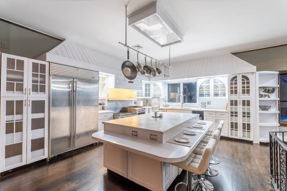 Kitchen with commercial stove/oven