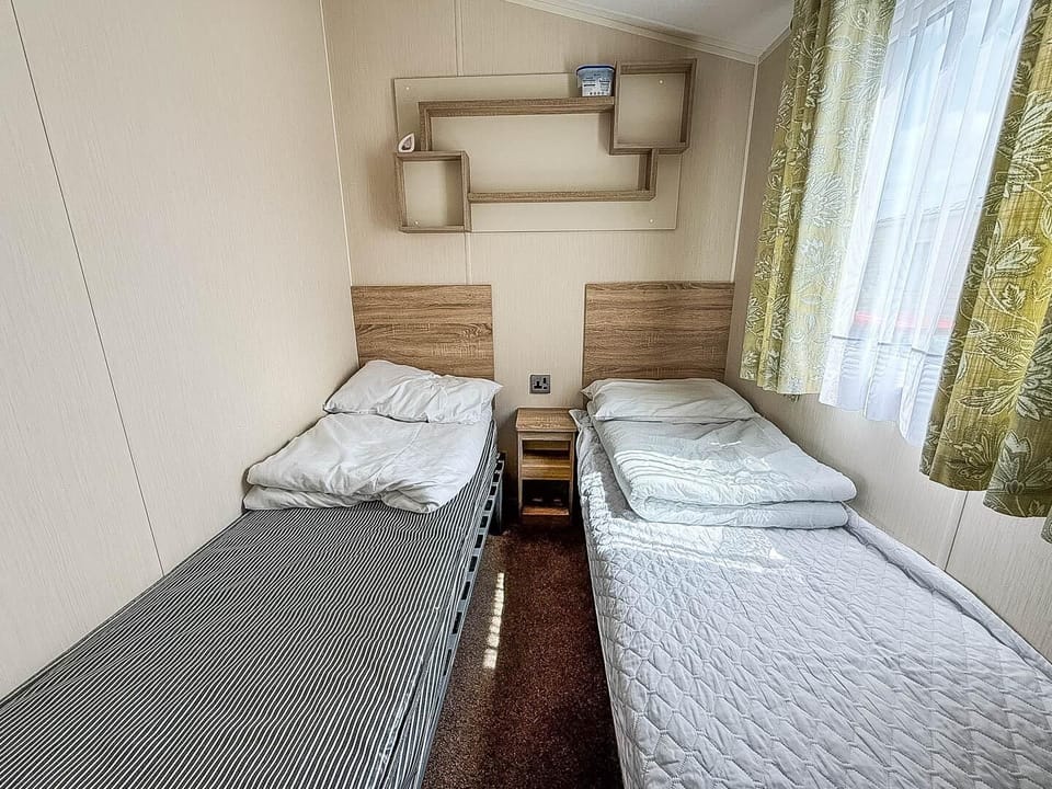 Make your staycation special at Broadlands Sands Holiday Park in Lowestoft, UK, where the caravan bedrooms are ideal for families and the nearby Lowestoft beach offers endless fun.