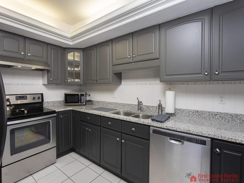 Anastasia 314 Kitchen
