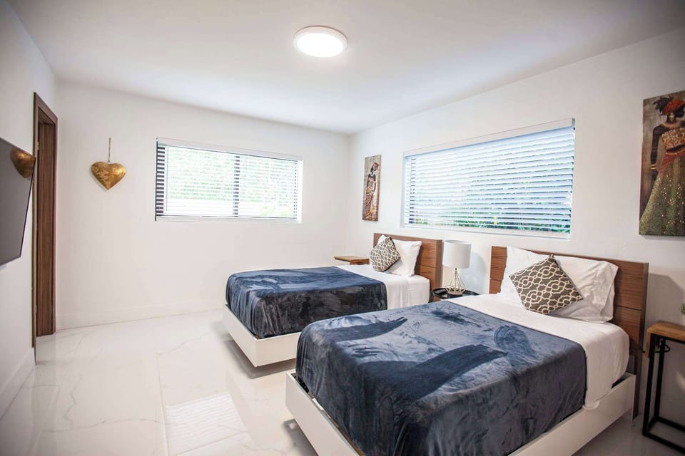 Bedroom #6: Two twin size beds and Smart TV.