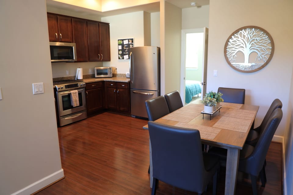 Kitchen and dining table