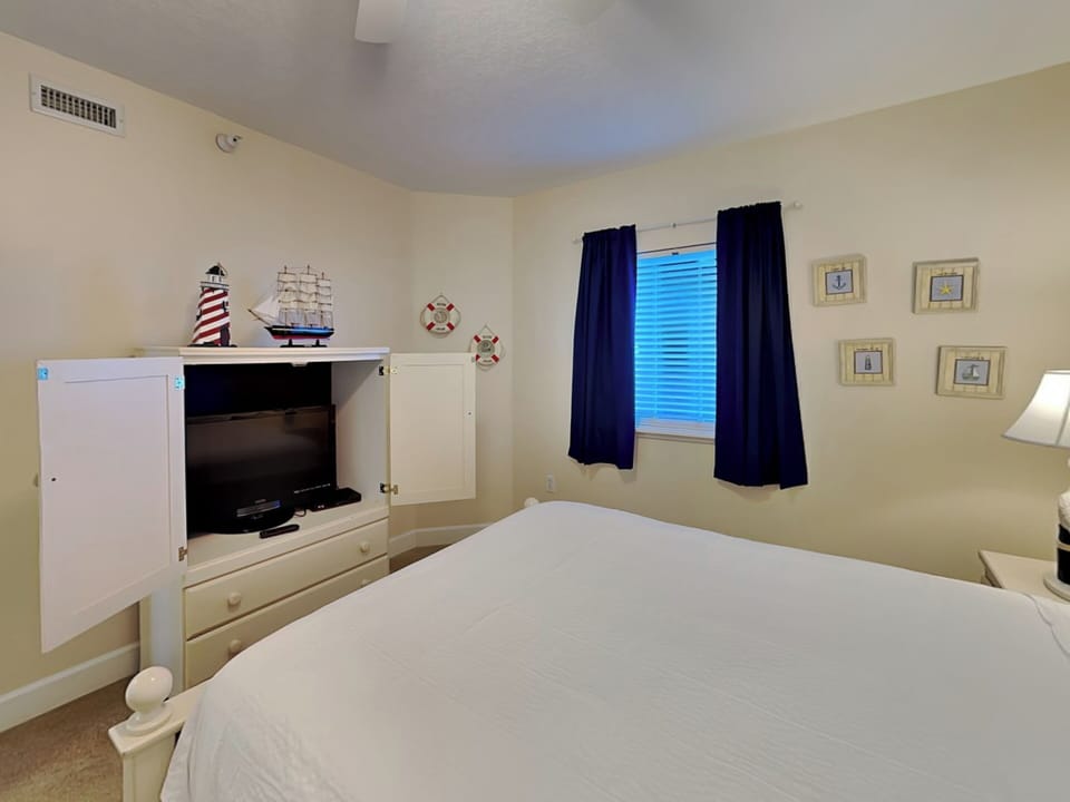 Second Bedroom - TV