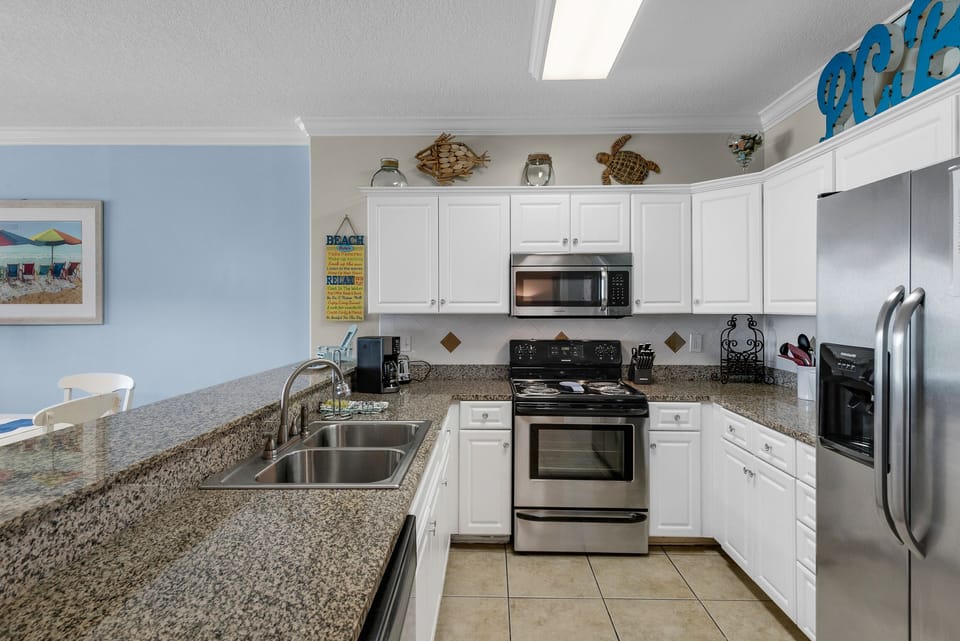 Granite Counter tops - Stainless Appliances