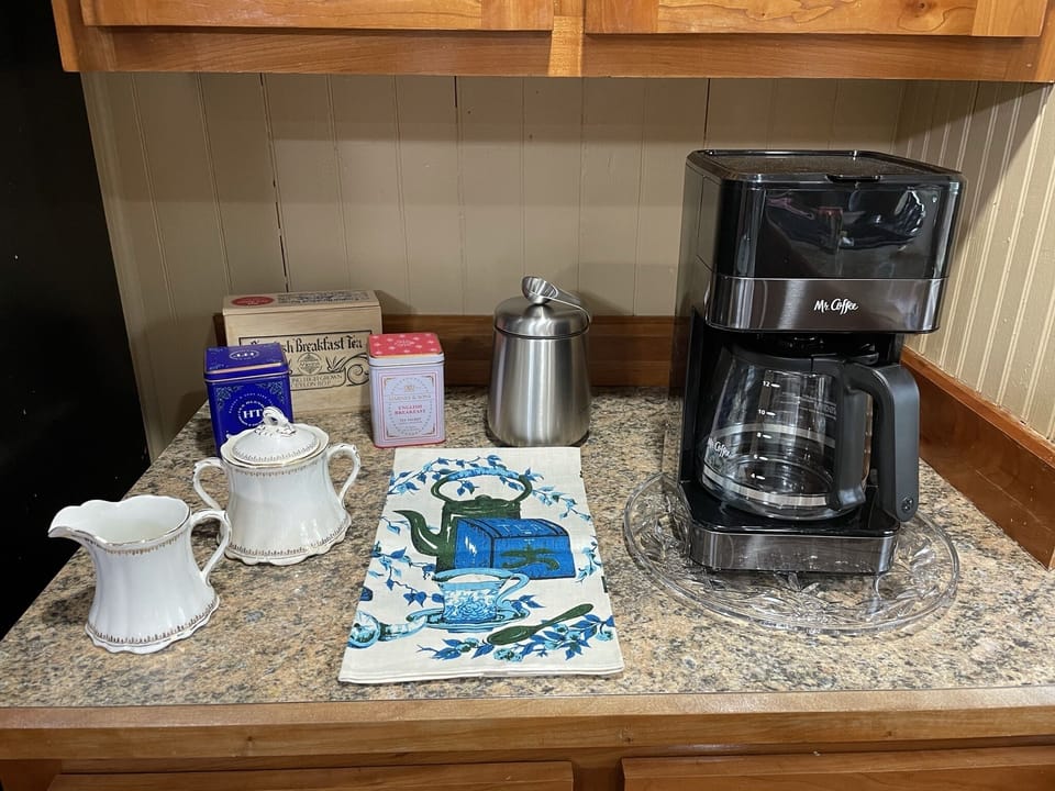 Coffee/tea station