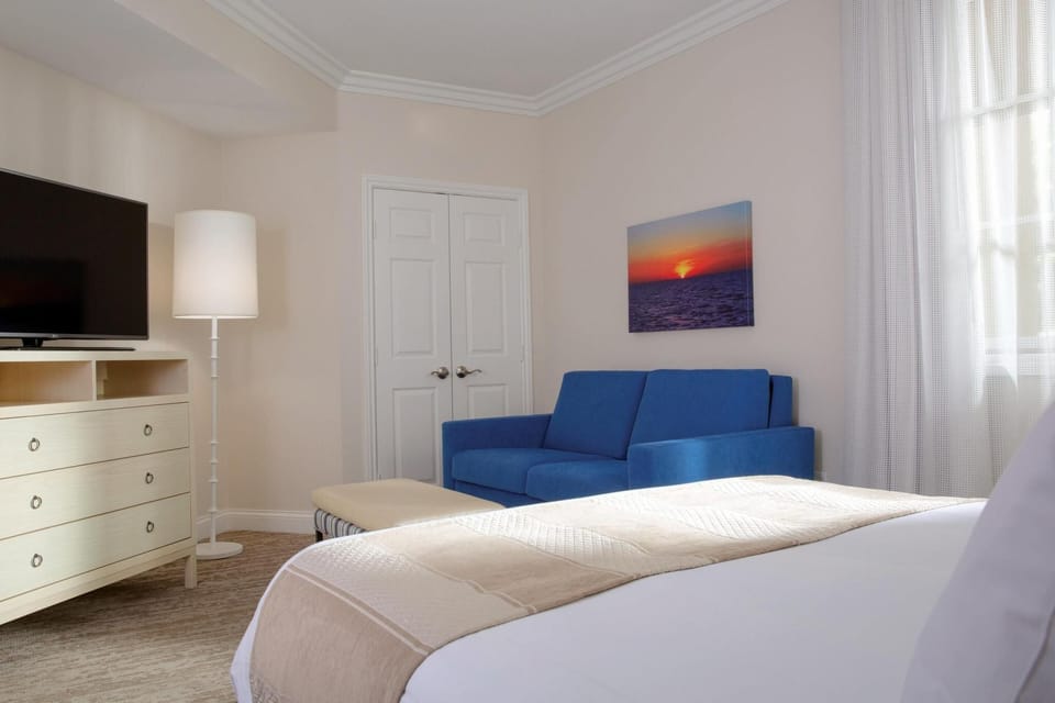 Guest bedroom