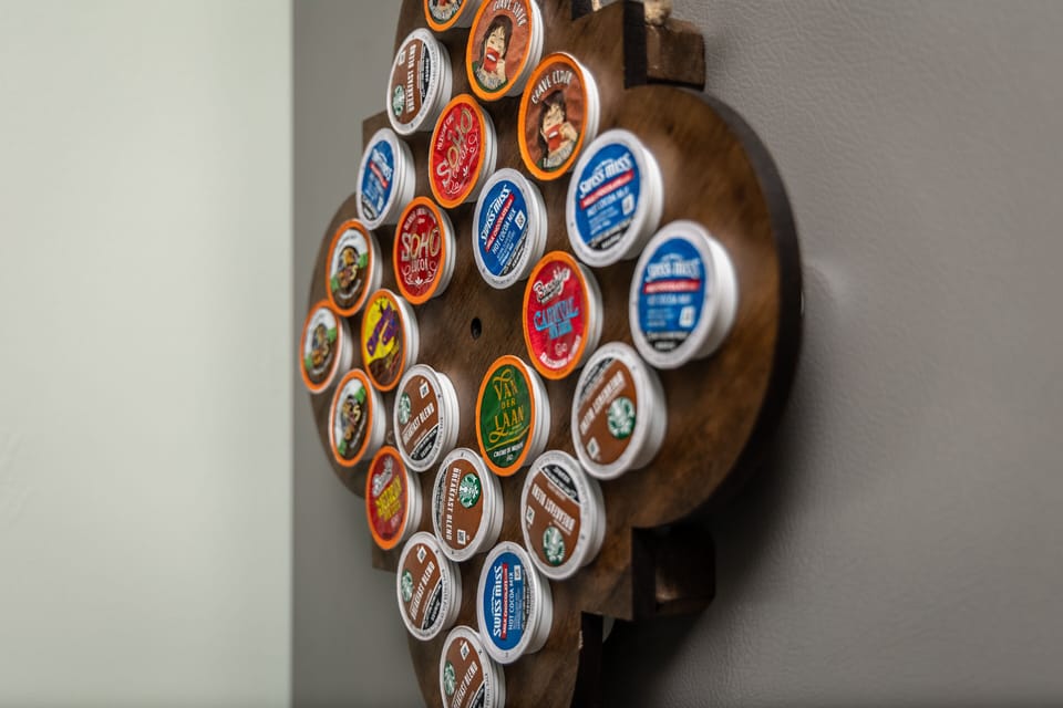 Variety of coffees, hot chocolate and teas available. Bring your own too!