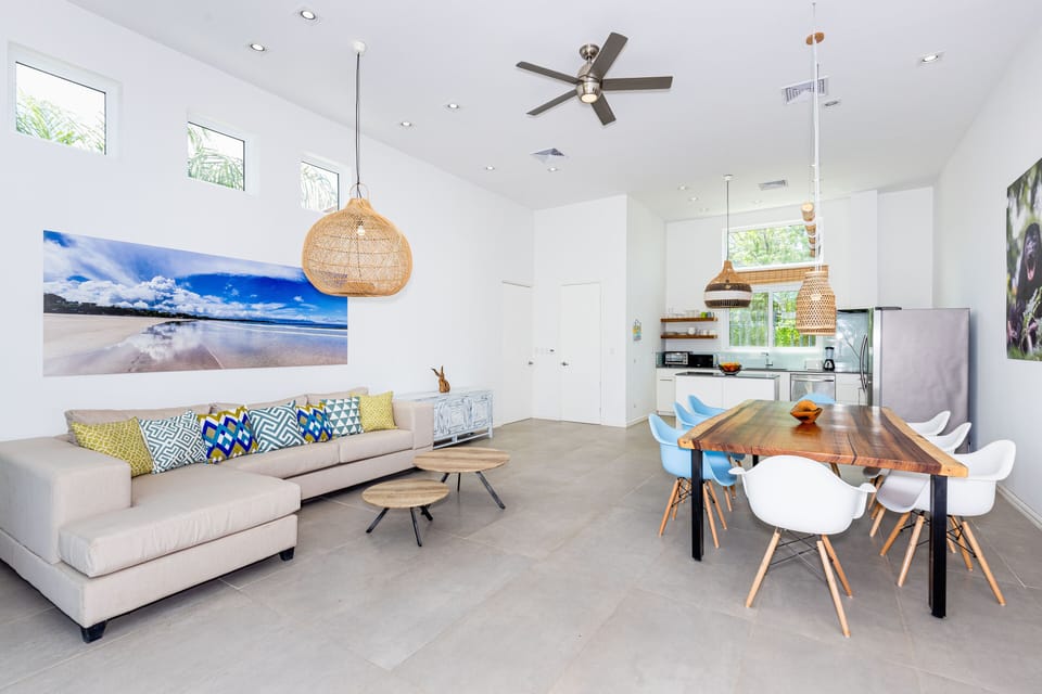 Plenty of space for everyone in this living room!