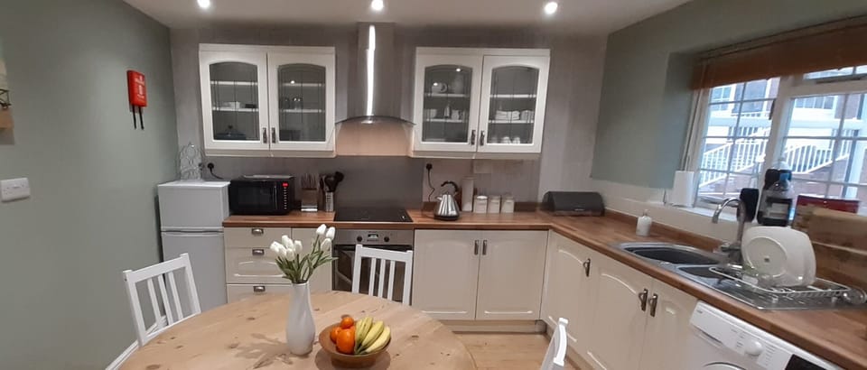 Kitchen diner, rustic with all mod cons